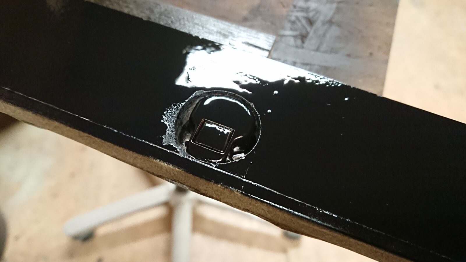 Spiegelschranktür ersetzen – Commander1024