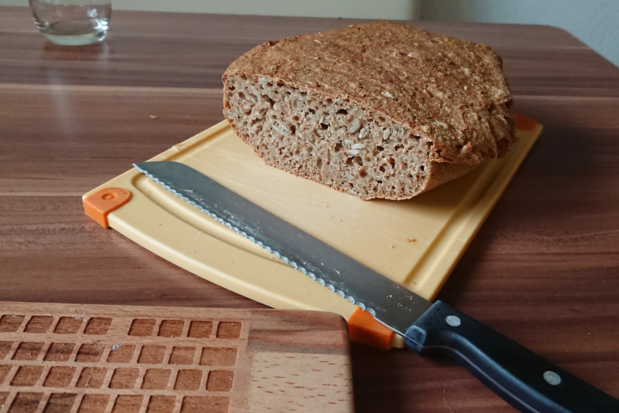 angeschnittener Brotlaib