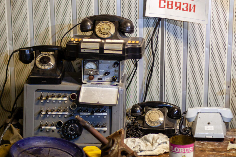 The last working phone (right) is directly connected to the guard post above