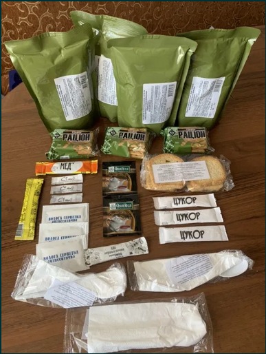 Contents of a MRE for one person