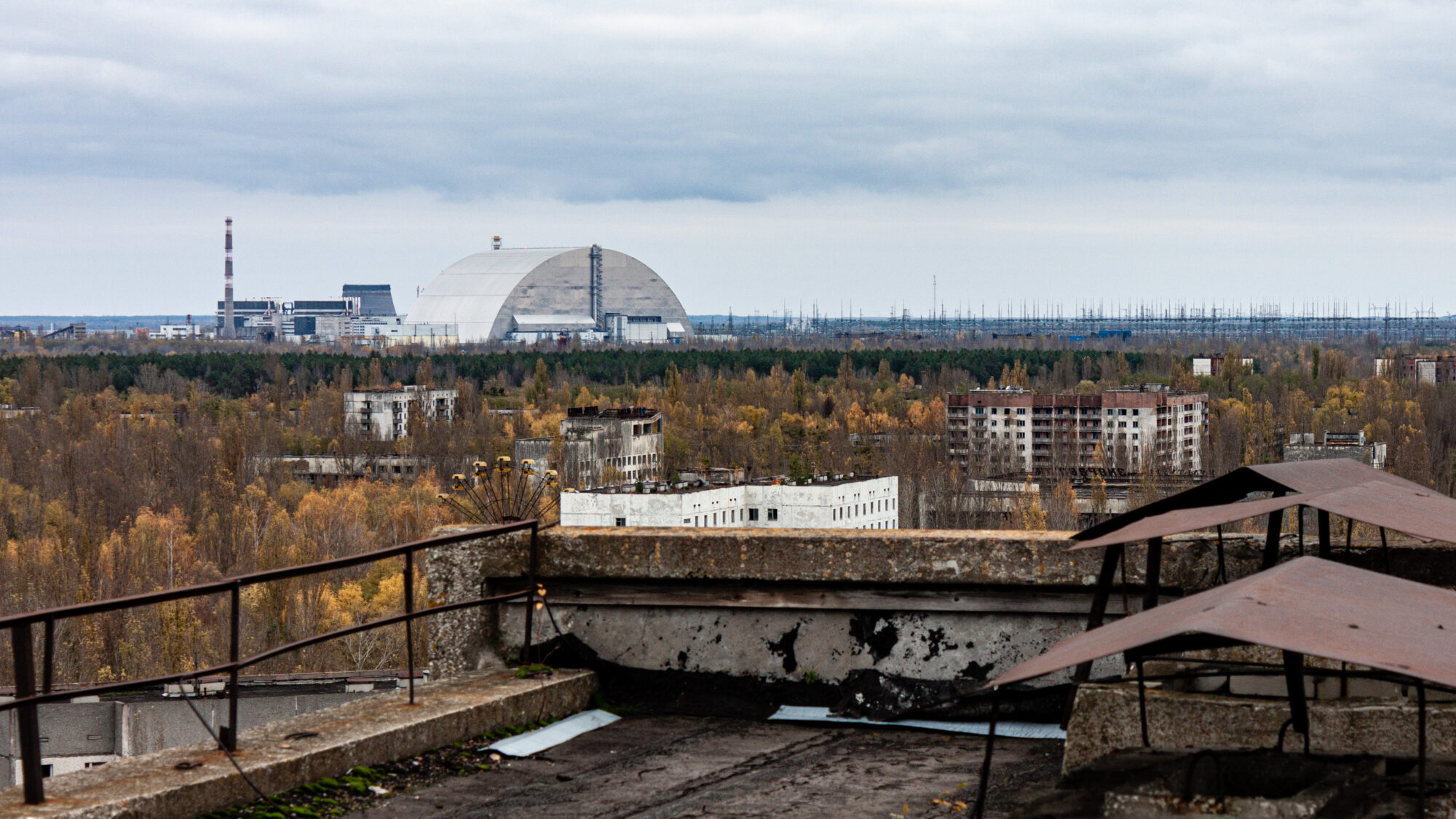 New Safe Confinment viewed from a Pripyat rooftop