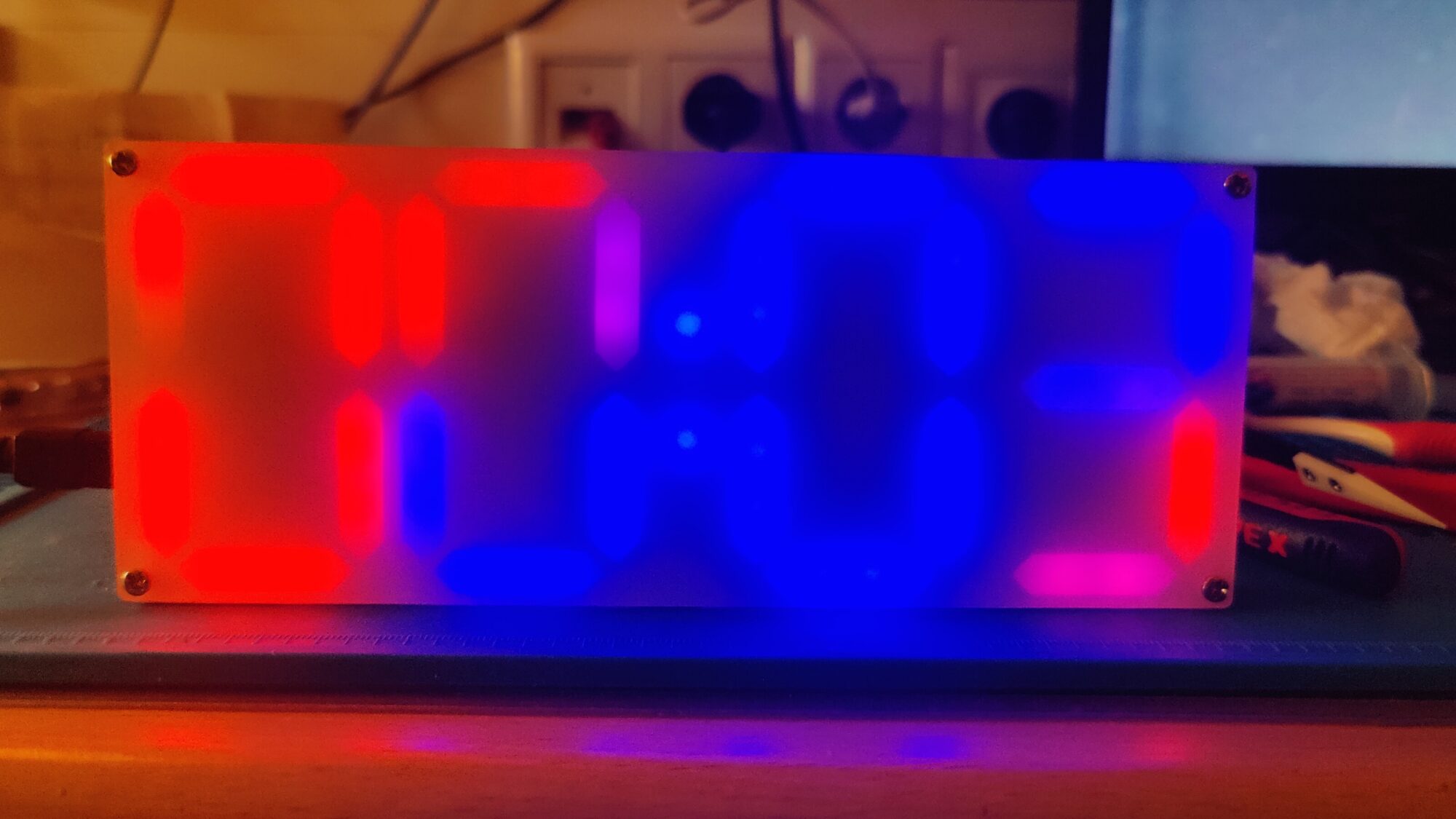 Erster Funktionstest der LED Uhr.