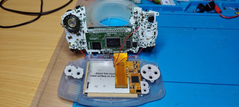 GBA-Display ersetzt durch ein TFT mit Hintergrundbeleuchtung