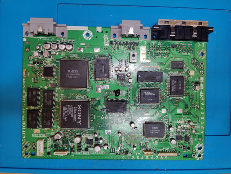 Recapped und gereinigtes PSX PCB (front)