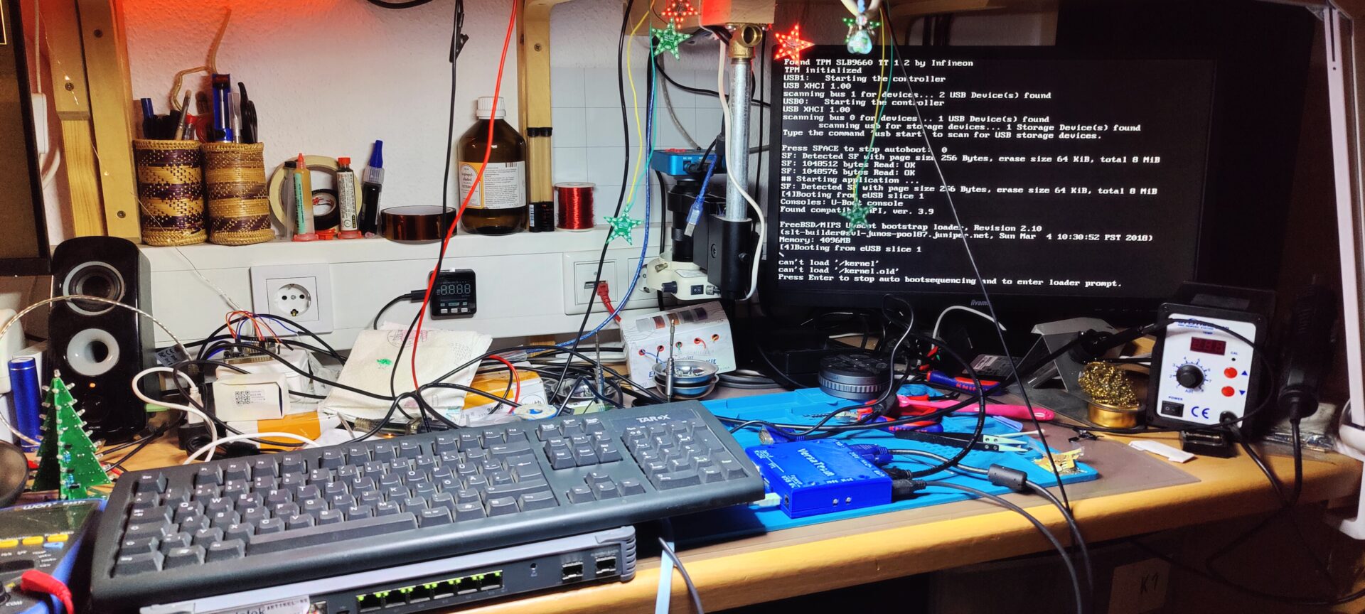 Juniper SRX mit VersaTerm als Ein- und Ausgabegerät