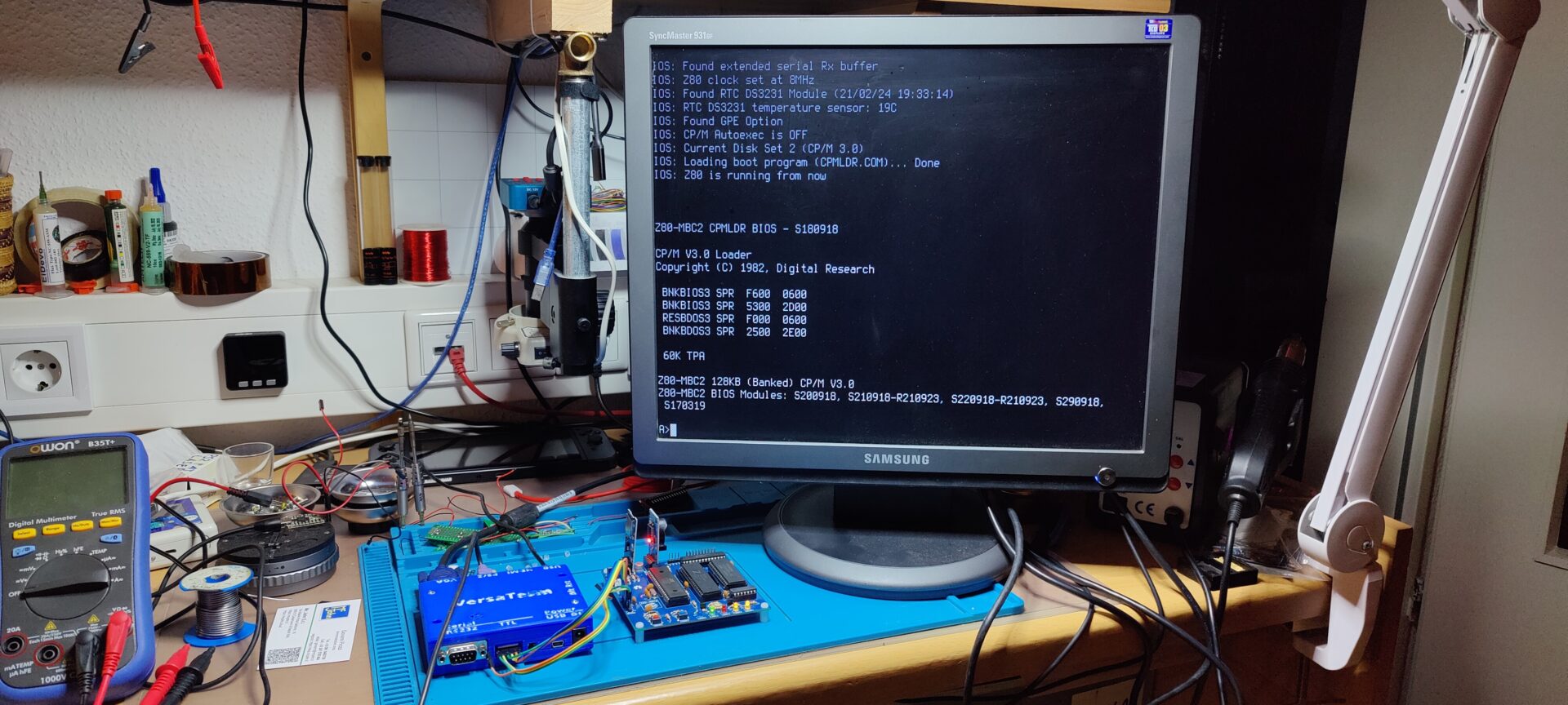 Z80-MBC2 bootet zum ersten mal von SD-Karte, angezeigt von VersaTerm Terminal